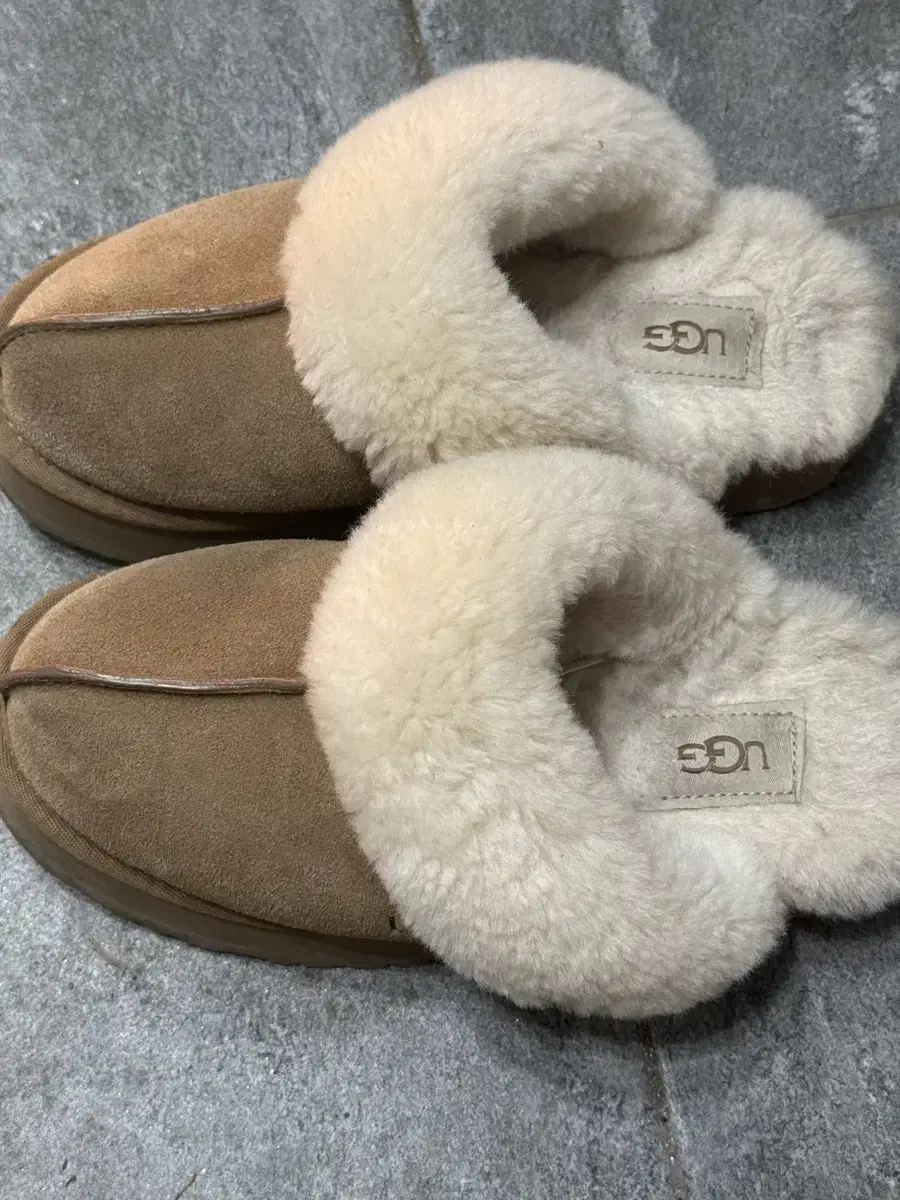 어그 오즈웨어 UGG 230 정품 체스트넛